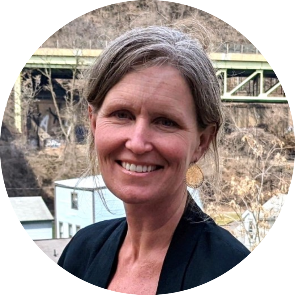 Headshot of Barb Warwick